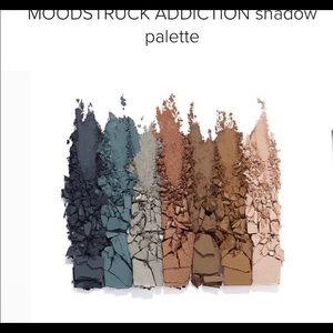 Younique moodstruck addiction palette 4